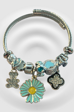 Pulsera con Charms Decorativos en Azul